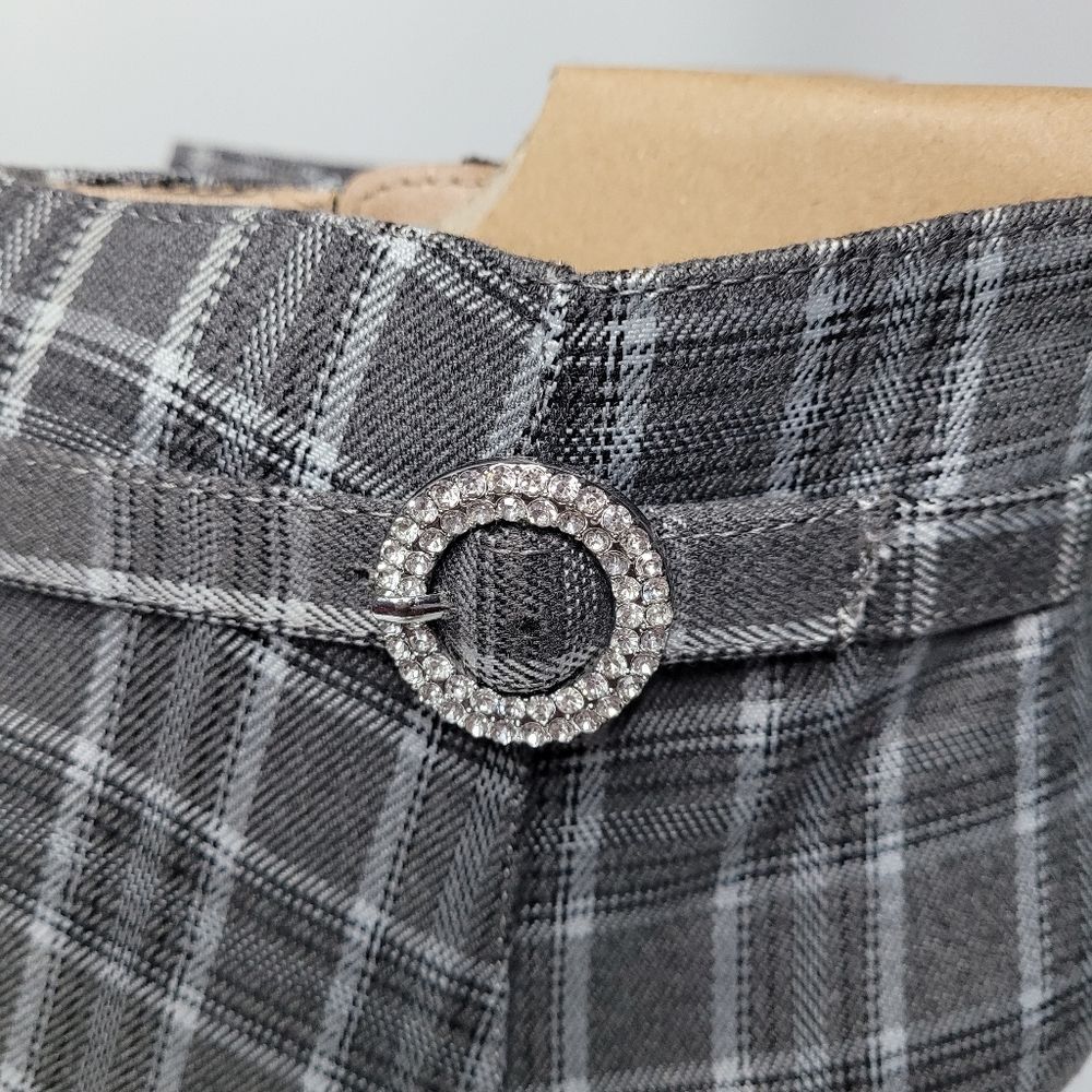 Journee Collection Sarah Grey Plaid Ankle Booties - Picture 2 of 6